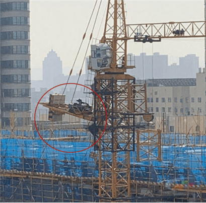 近日山东接连发生塔吊事故，是谁触碰了安全红线？(图2)